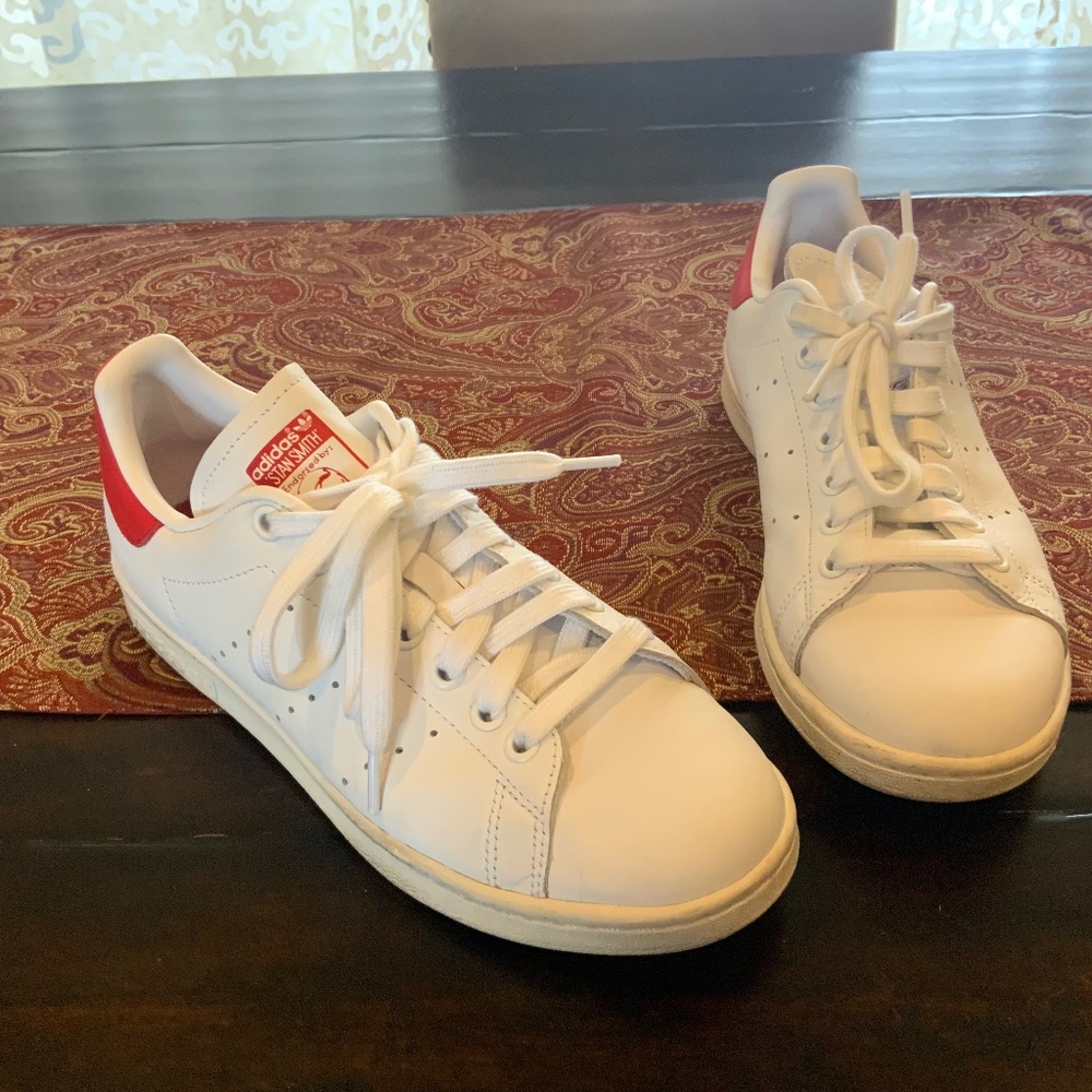 Adidas Stan Smith Low White Red, Sneakers Men’s Size 5.5, worn twice, msrp$100